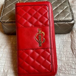 Love Moschino zip wallet Red